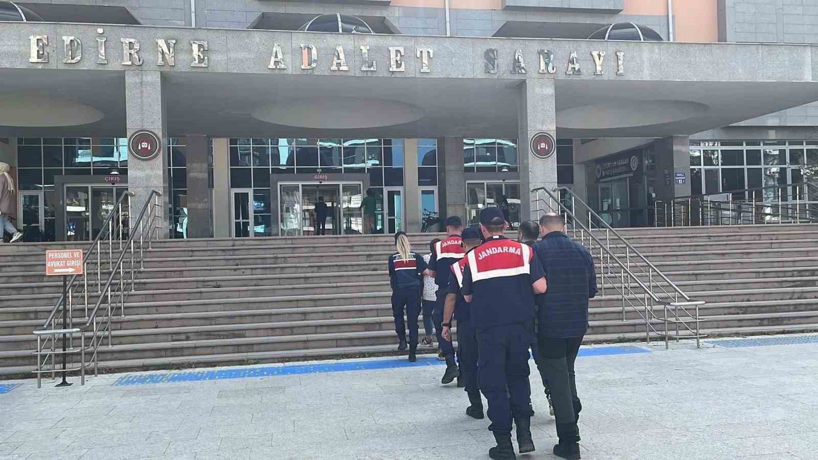 Edirne&rsquo;de g&ouml;&ccedil;men ka&ccedil;ak&ccedil;ılarına darbe: 1 ayda 87 organizat&ouml;r tutuklandı
