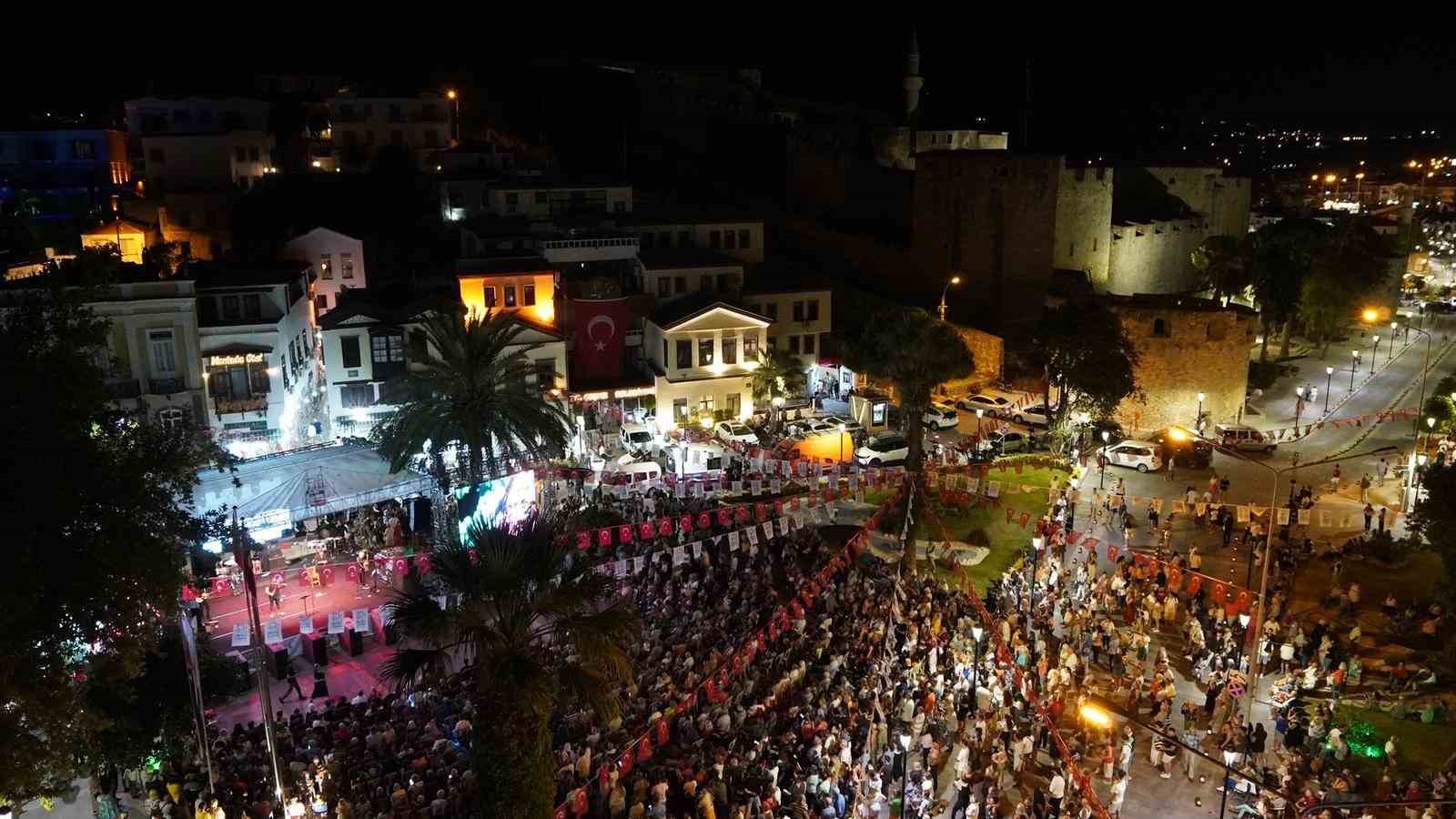 Çeşme Festivali’nde Ege rüzgarı
