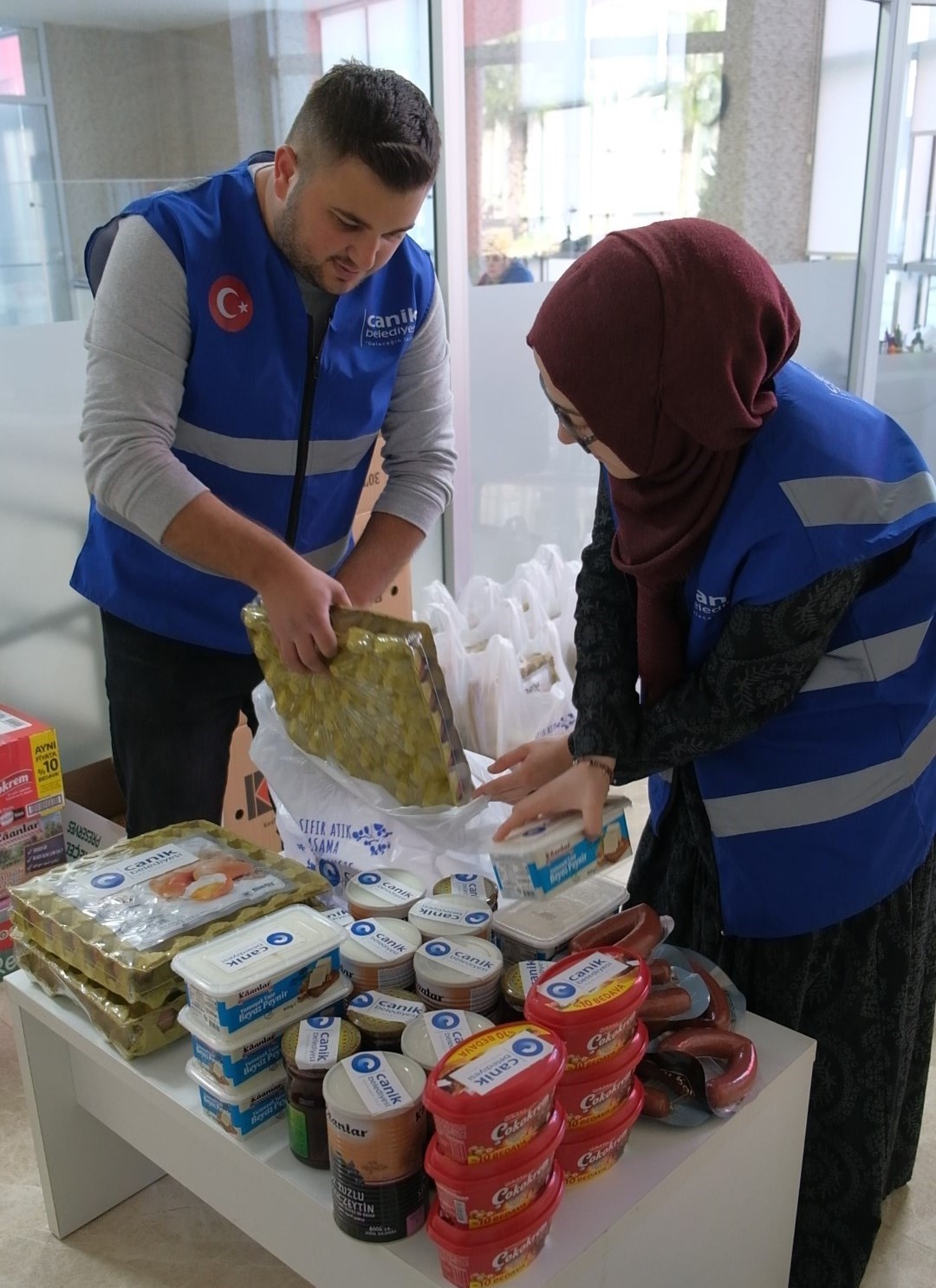 Başkan Sandıkçı: “Vatandaşlarımızı kapı kapı ziyaret ediyoruz”
