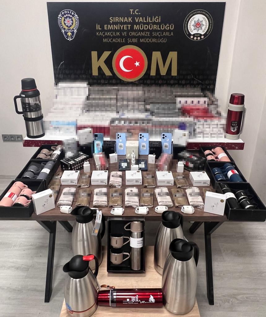 Şırnak&rsquo;ta ka&ccedil;ak&ccedil;ılık ve asayiş operasyonu: 77 g&ouml;zaltı
