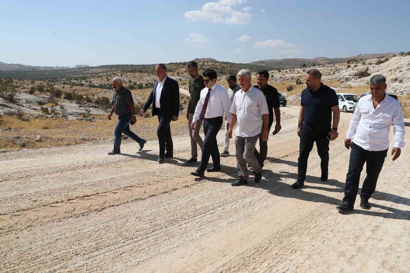 Mardin&rsquo;de 4 yıldır yapılamayan yolda &ccedil;alışmalar başlatıldı

