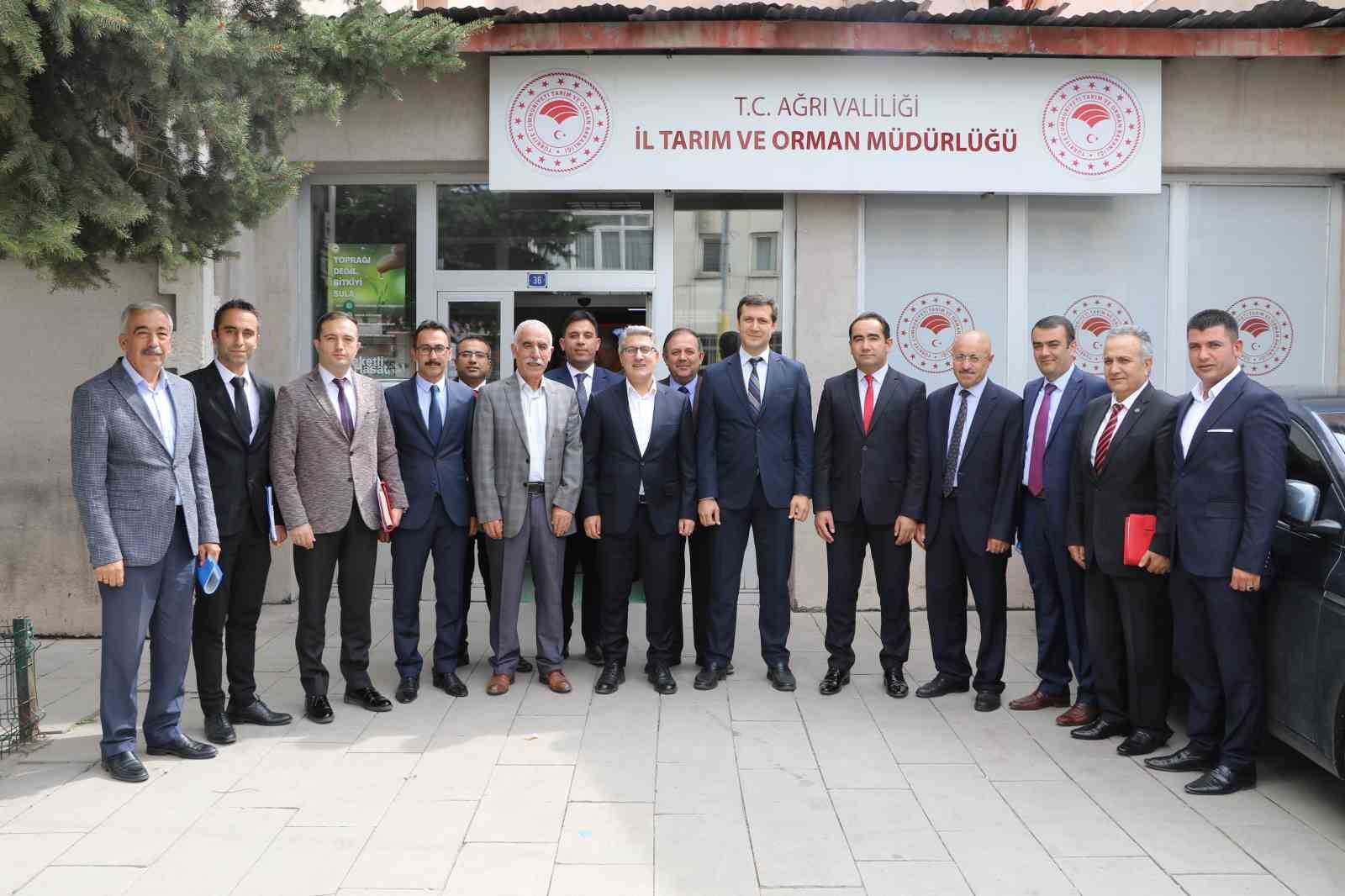 Ağrı İl Tarım ve Orman Müdürlüğüne atanan Hüseyinoğlu görevine başladı