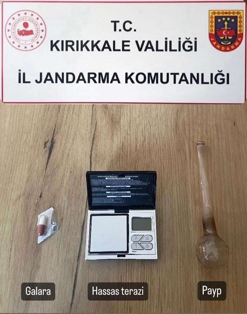 43 ilin ge&ccedil;iş g&uuml;zergahında denetimler s&uuml;r&uuml;yor: Jandarmanın bir haftalık bilan&ccedil;osu
