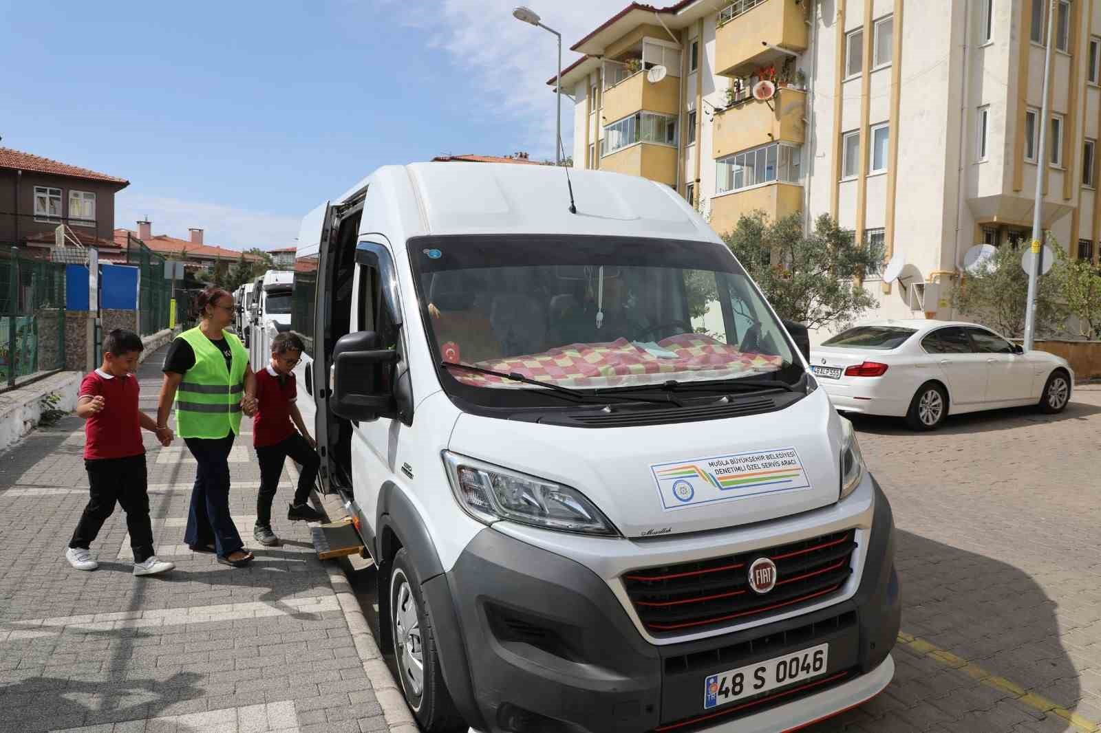 Muğla Büyükşehir Belediyesi’nden öğrenci servislerine sıkı denetim