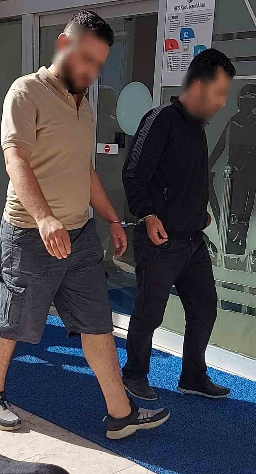 Yalova&rsquo;da 6 g&ouml;&ccedil;men ka&ccedil;ak&ccedil;ısı tutuklandı, 90 yabancı sınır dışı edildi
