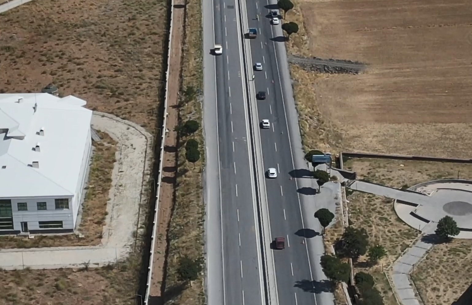 Bitlis&rsquo;te dron destekli trafik denetimi yapıldı
