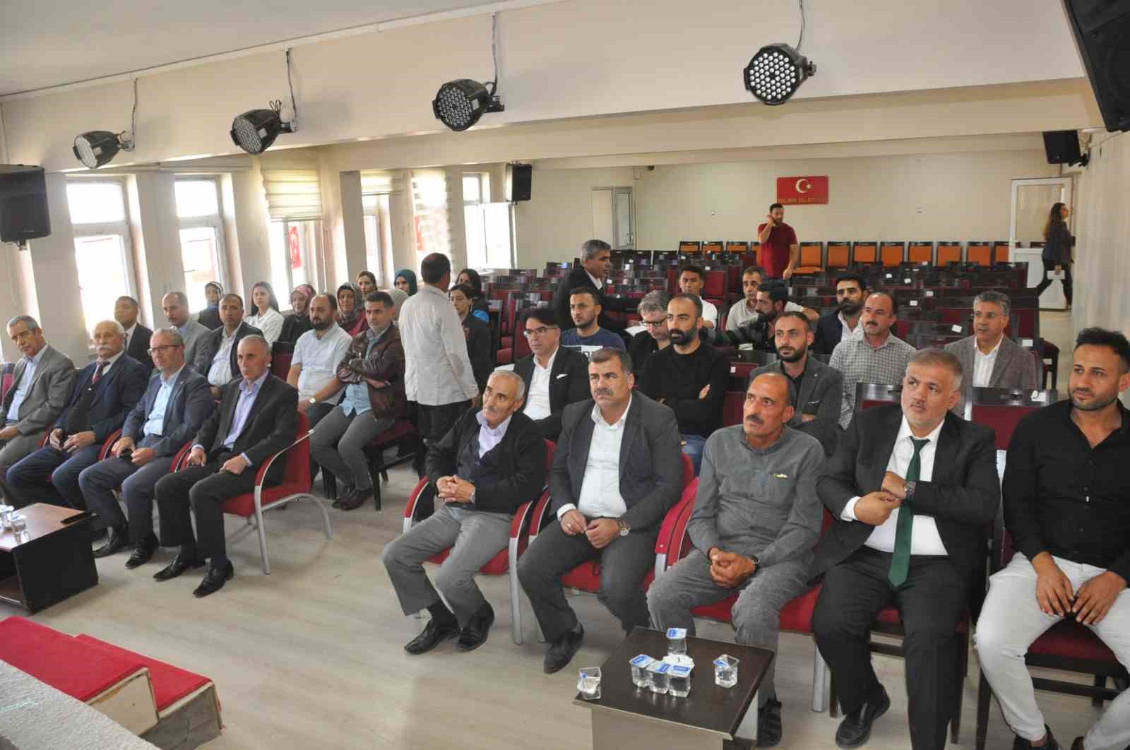 Bulanık Yerel Eylemler Grubu Derneği tarafından STK’lara eğitim semineri verildi
