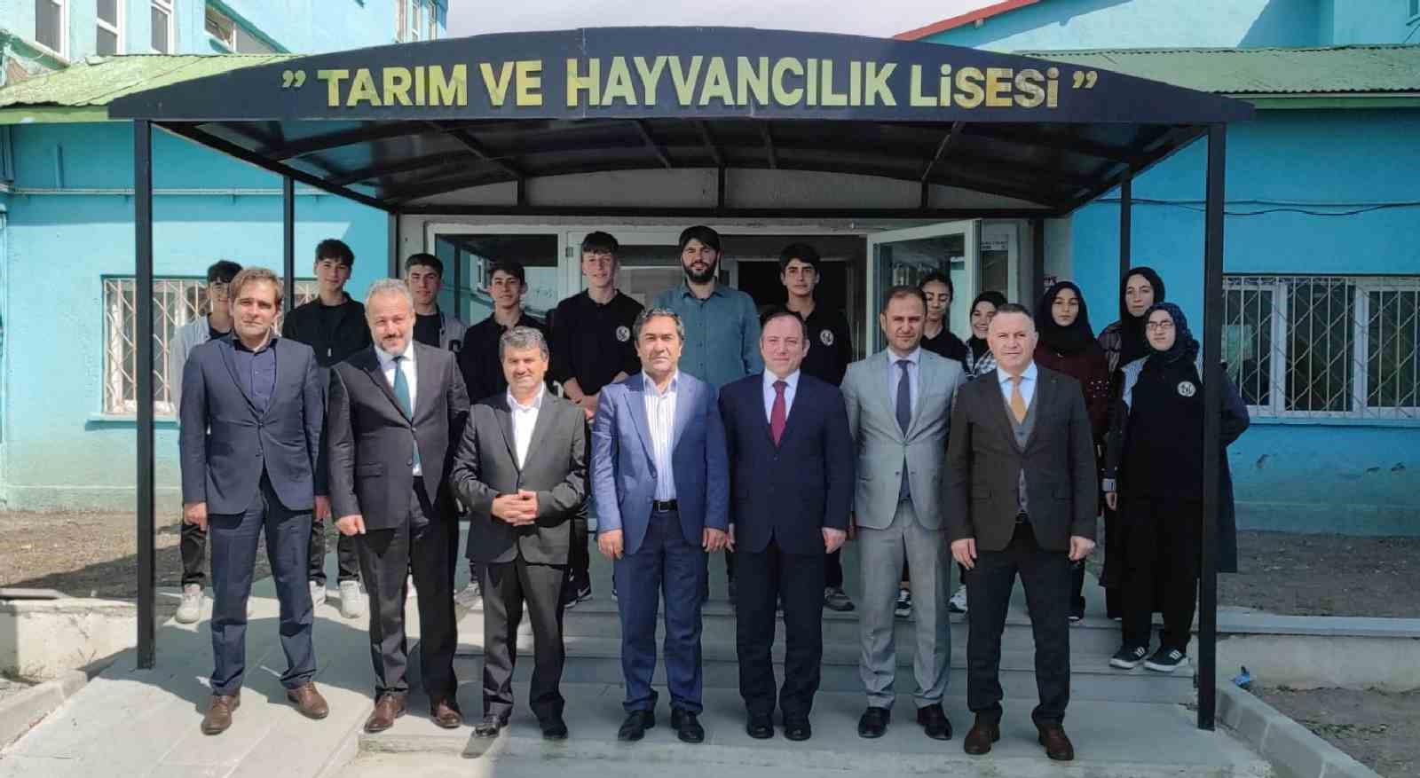 Demirdöğen, Tarım Liseleri öğrencileriyle buluştu
