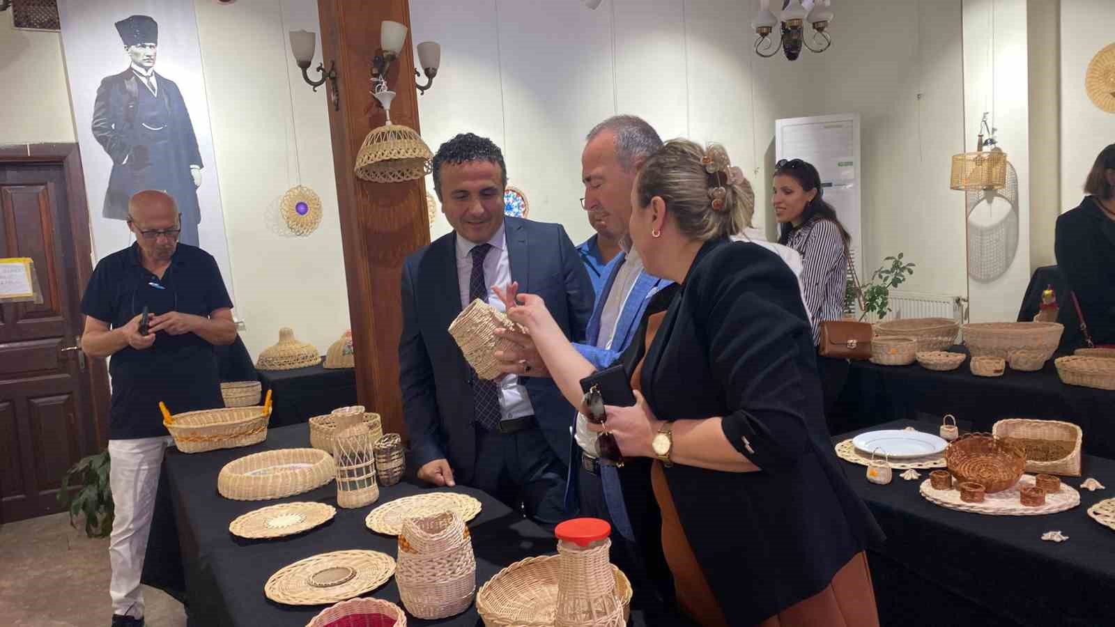 Güzel Sanatlar Galerisi’nde bambu sergisi açtılar