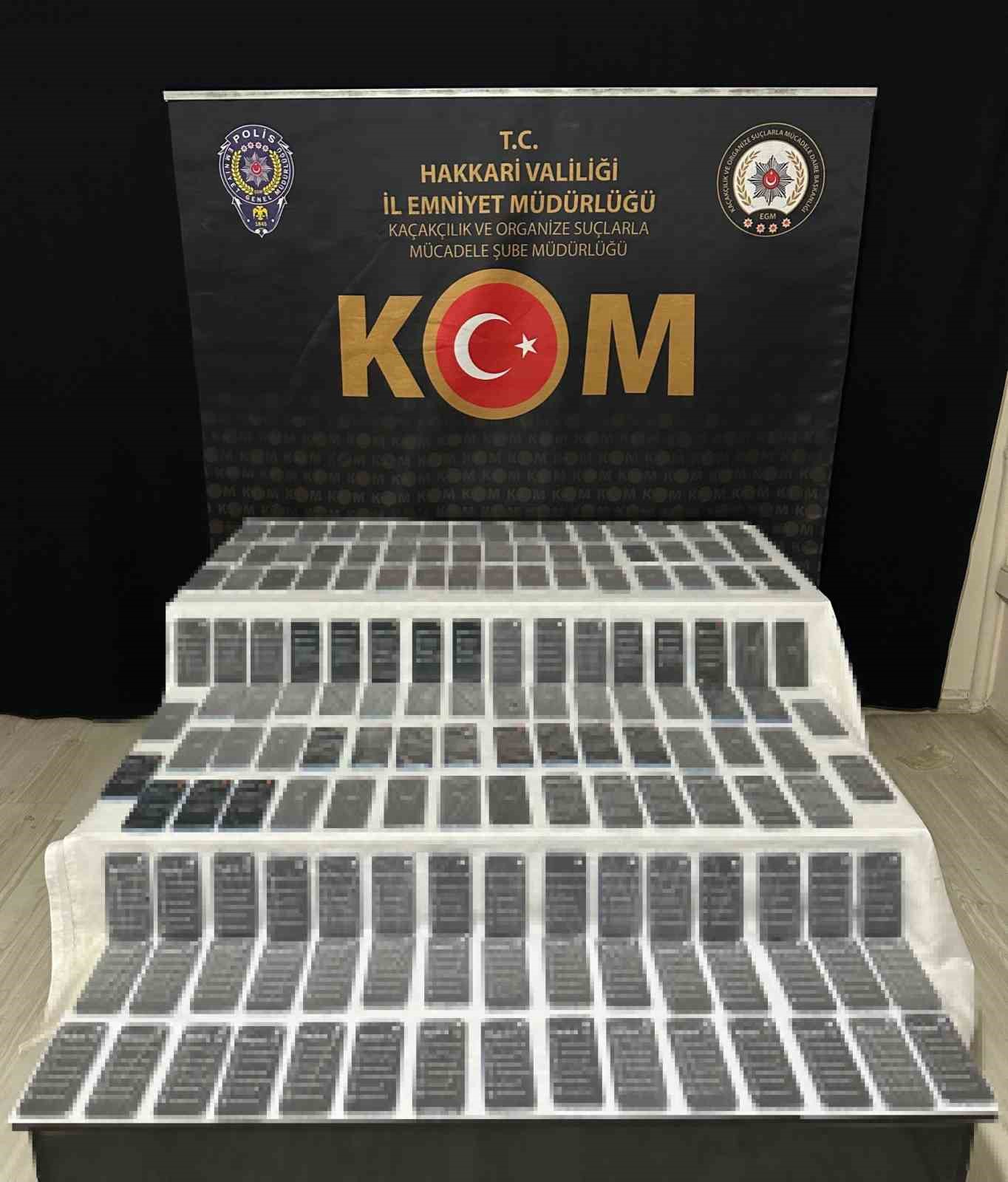 Hakkari’de kaçakçılık operasyonu: 6 gözaltı