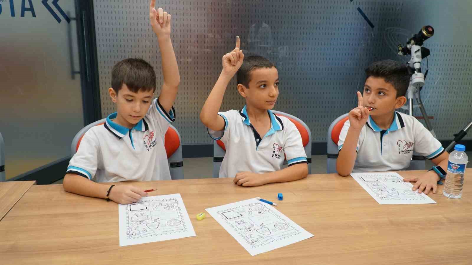 Bilim Şehitkamil&rsquo;de, at&ouml;lye eğitimleri başladı
