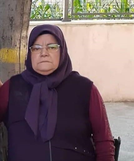 Önce motosiklet ardından da otomobilin çarptığı kadın toprağa verildi