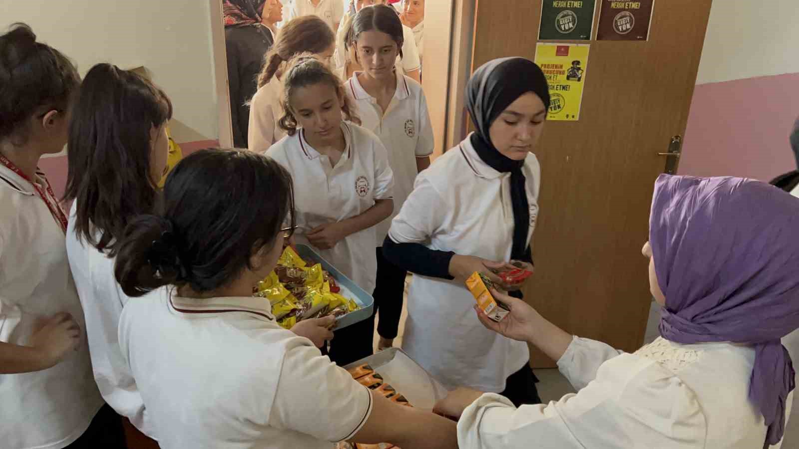 Silopi&rsquo;de &ouml;ğrencilerden mevlit etkinliği
