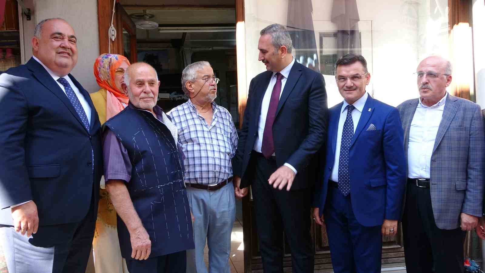 Eski Bakan Gül yeni bakanın memleketi Bartın’dan sivil anayasa çağrısı yaptı