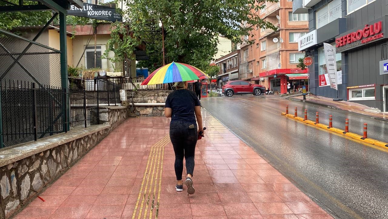 Aydın’da sağanak yağış vatandaşları serinletti
