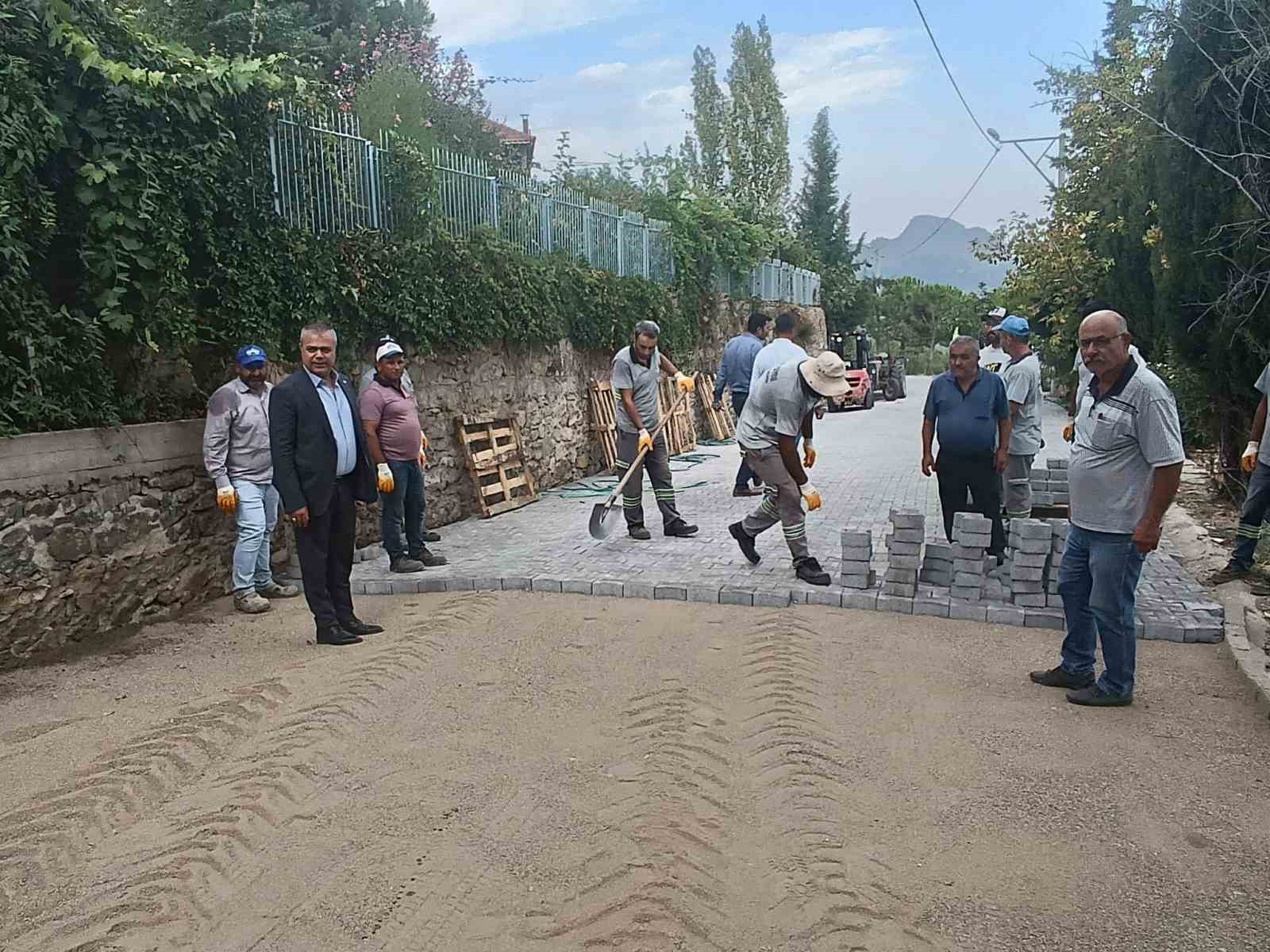 Şirinyer Mahallesi’ne 5 bin metrekare taş döşendi