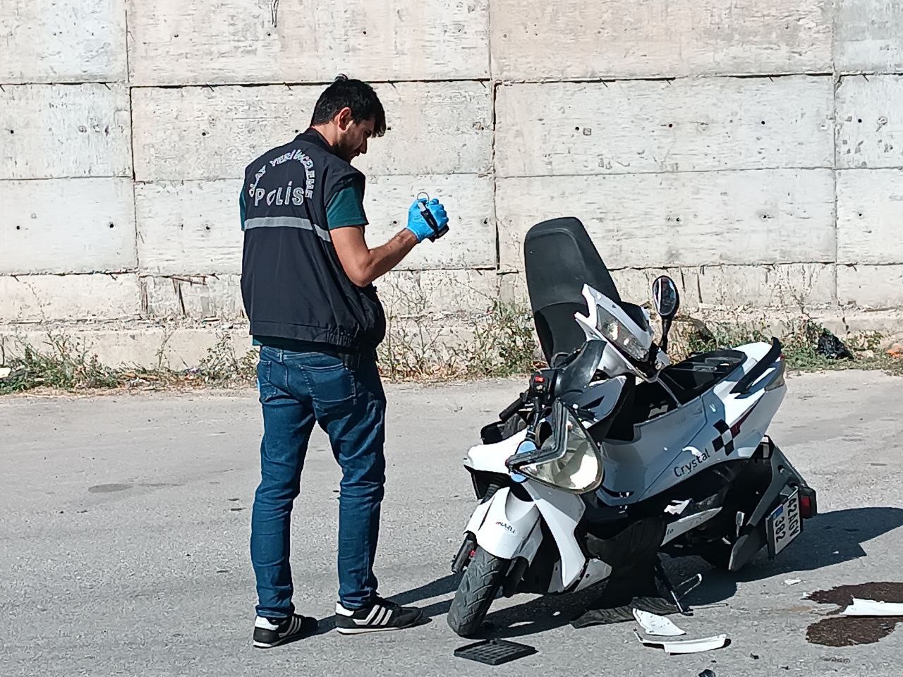 Karaman’da kamyonetle çarpışan motosikletli öğrenci ağır yaralandı