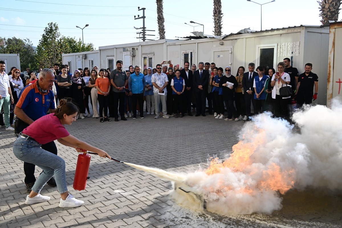 Osmaniye’de gençlere afet eğitimi verildi