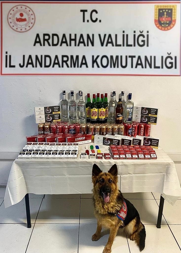 Ardahan’da kaçak sigara ve içki ele geçirildi