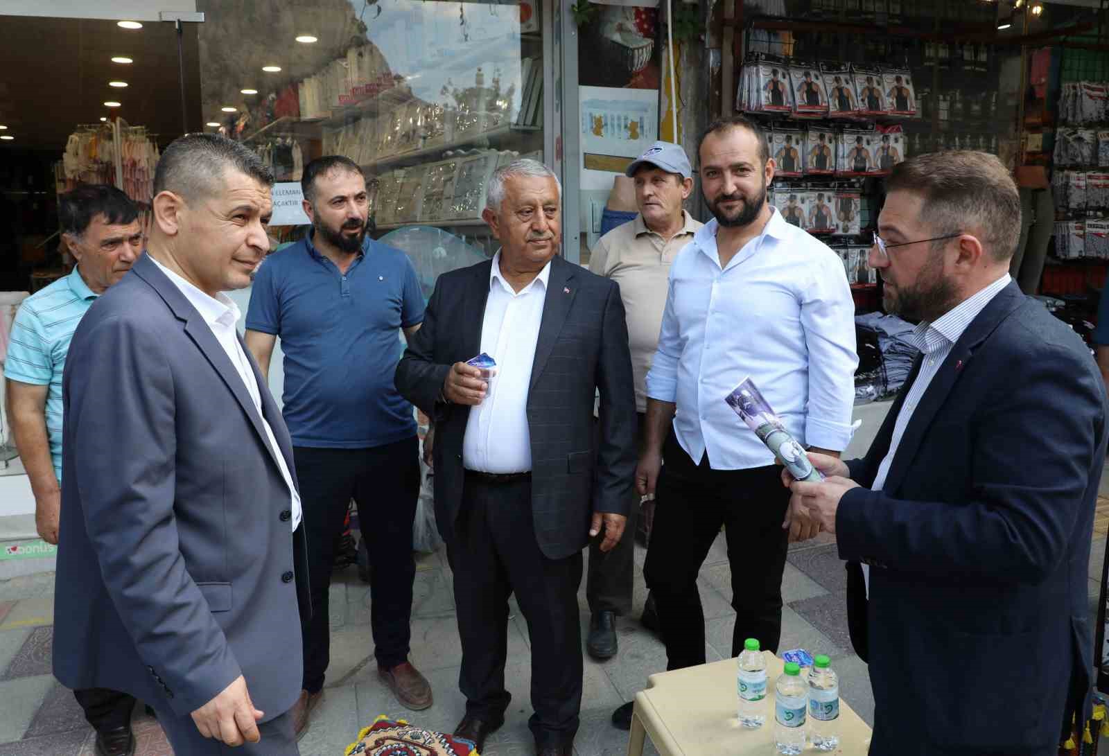 Tarihi Bedesten &Ccedil;arşısı &ouml;n&uuml;ne meydan yapılacak
