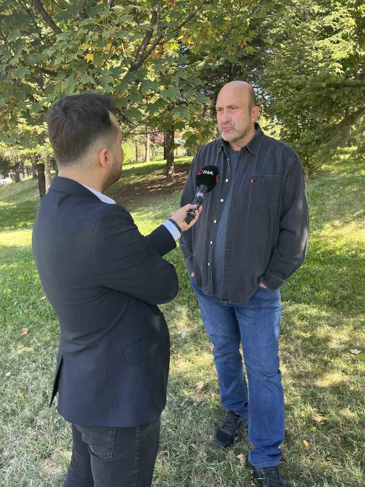 Prof. Dr. Eraslan: "Anne ve babaların pedagojik bilgileri &ccedil;ok değerli"
