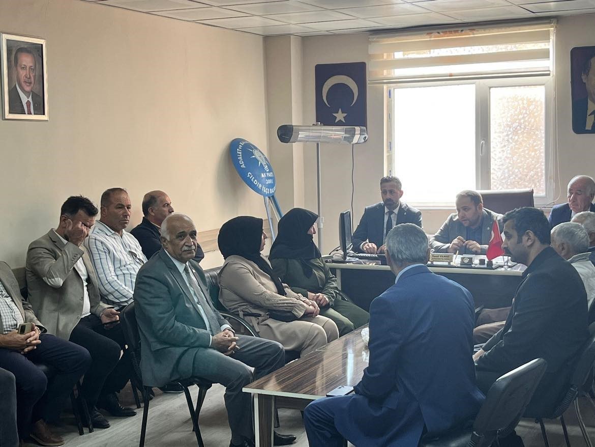 Koç, Çıldır’da vatandaşlarla buluştu