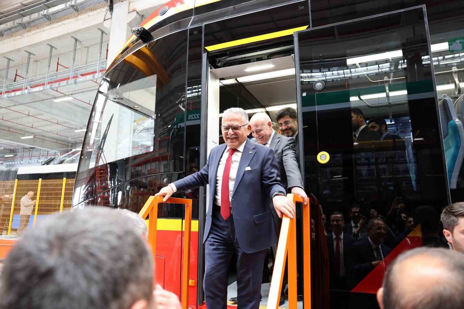 Başkan Büyükkılıç ile Kayseri, yatırımda kendi rekorunu kırdı