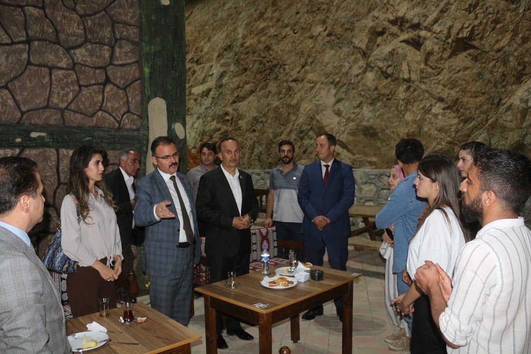 Kaymakam destekledi 7 öğrenciler üniversiteyi kazandı