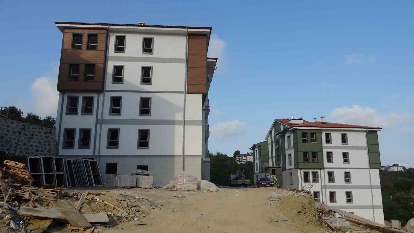 &rsquo;Sakin Şehir&rsquo;deki toplu konut y&uuml;kseliyor
