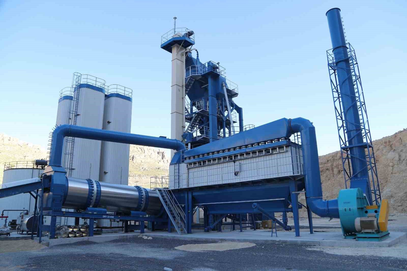 Mardin&rsquo;de asfalt plenti 150 bin ton sıcak asfalt &uuml;retti
