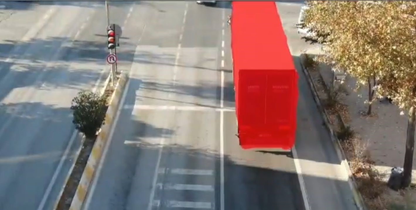 Kırklareli&rsquo;nde kırmızı ışık ihlali dron ile tespit edildi: S&uuml;r&uuml;c&uuml;lere ceza yağdı
