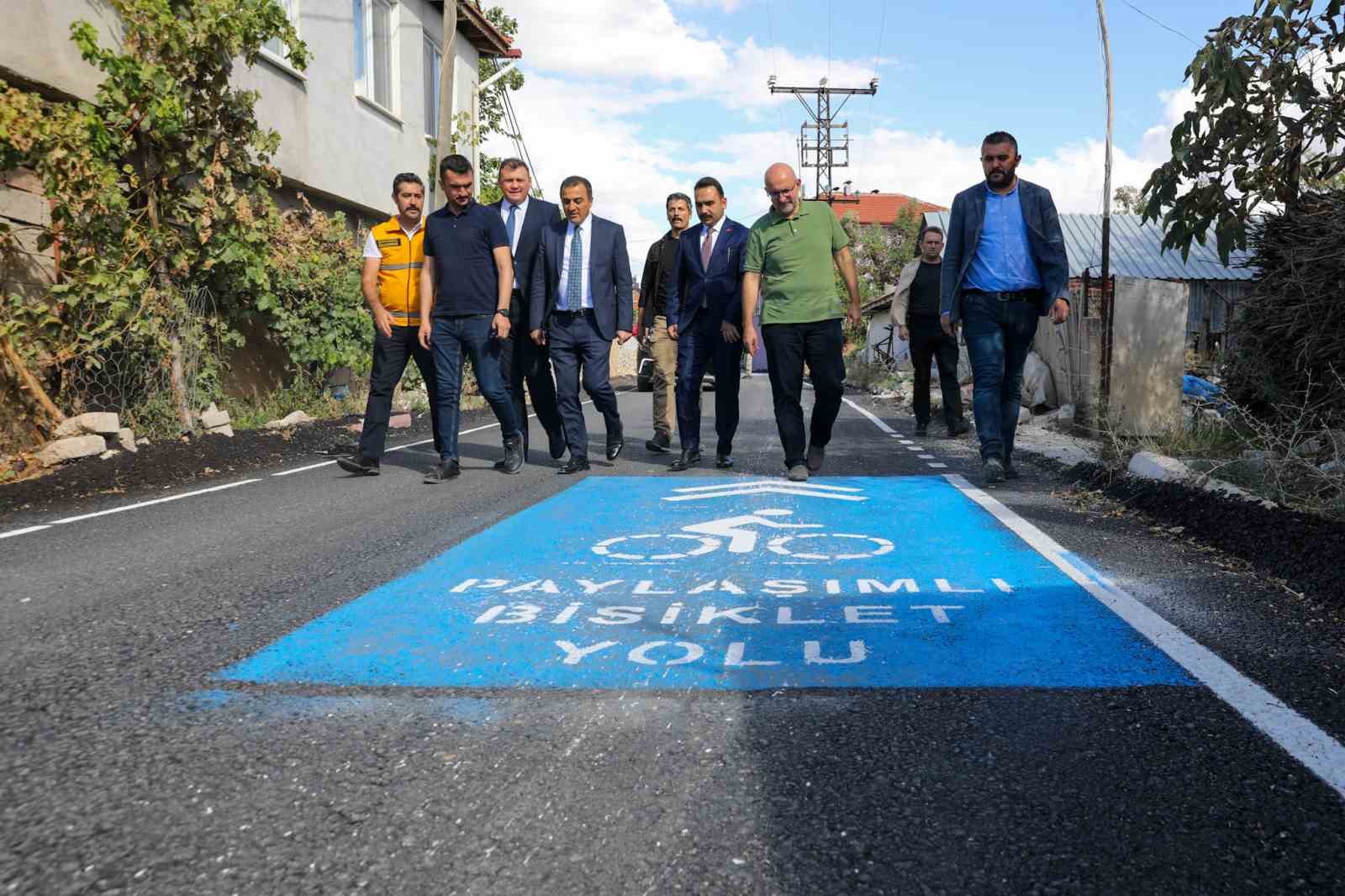 Salda g&ouml;l&uuml;n&uuml;n keyfi pedallayarak &ccedil;ıkarılacak
