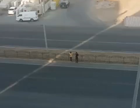 Batman’da çocuklar üst geçit yerine otoyolunu seçti
