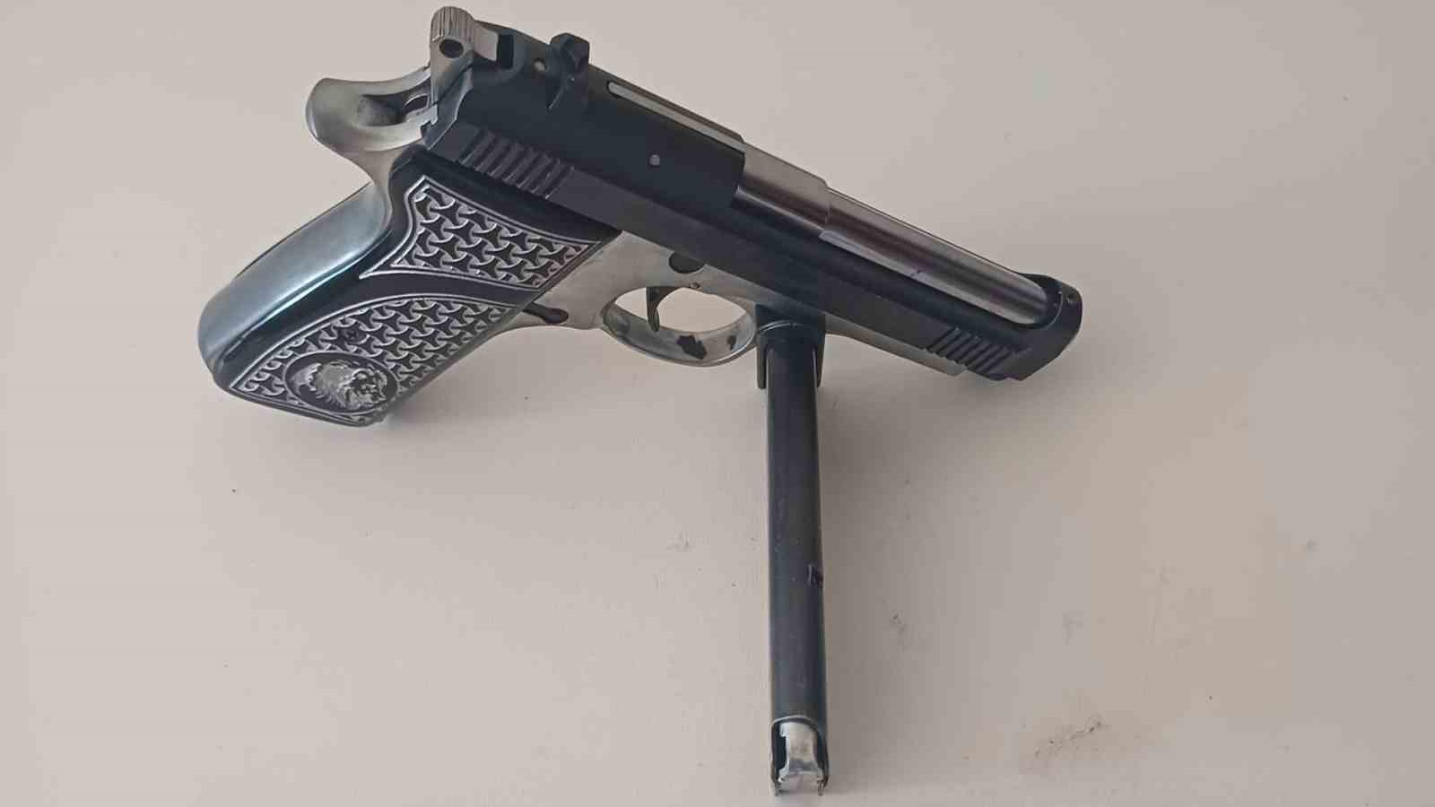 Kırıkkale&rsquo;de 11 bin 900 adet makaron ele ge&ccedil;irildi: 6 g&ouml;zaltı
