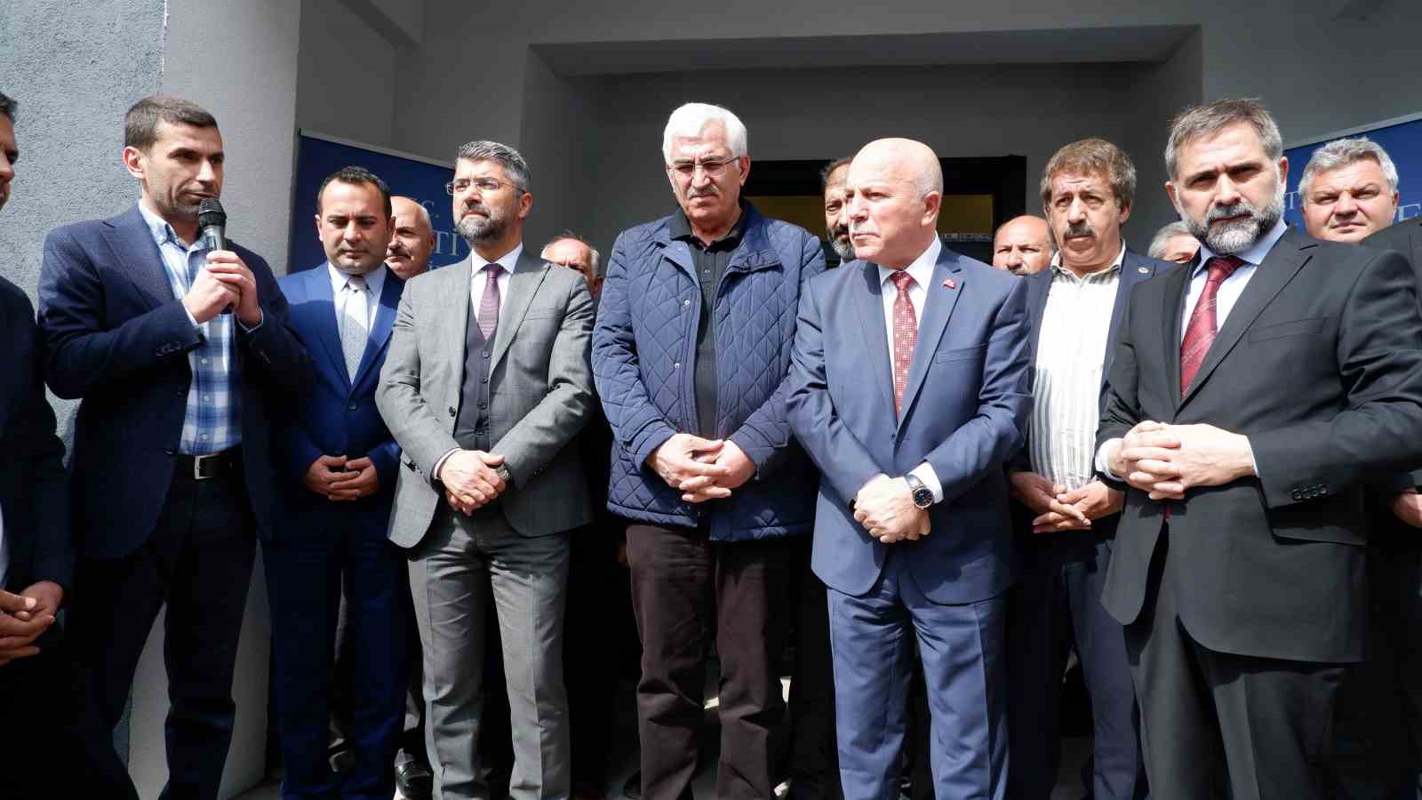 Şükrü Paşa’da millet konağı ve park açılışı