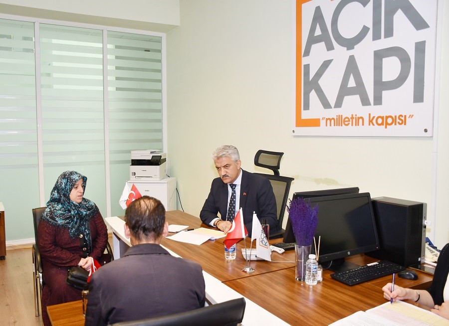 "Açık Kapı" masasına bu kez vali oturdu: Vatandaşların sorunları çözüme kavuşturuluyor