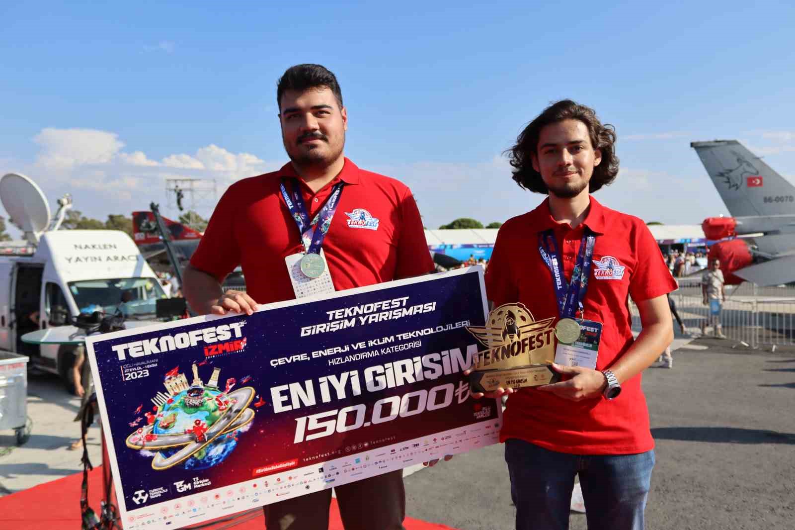 TEKNOFEST’te ödül alan gençlerin projesi ile elektrikli araçların şarj süresi yarım saate düşecek