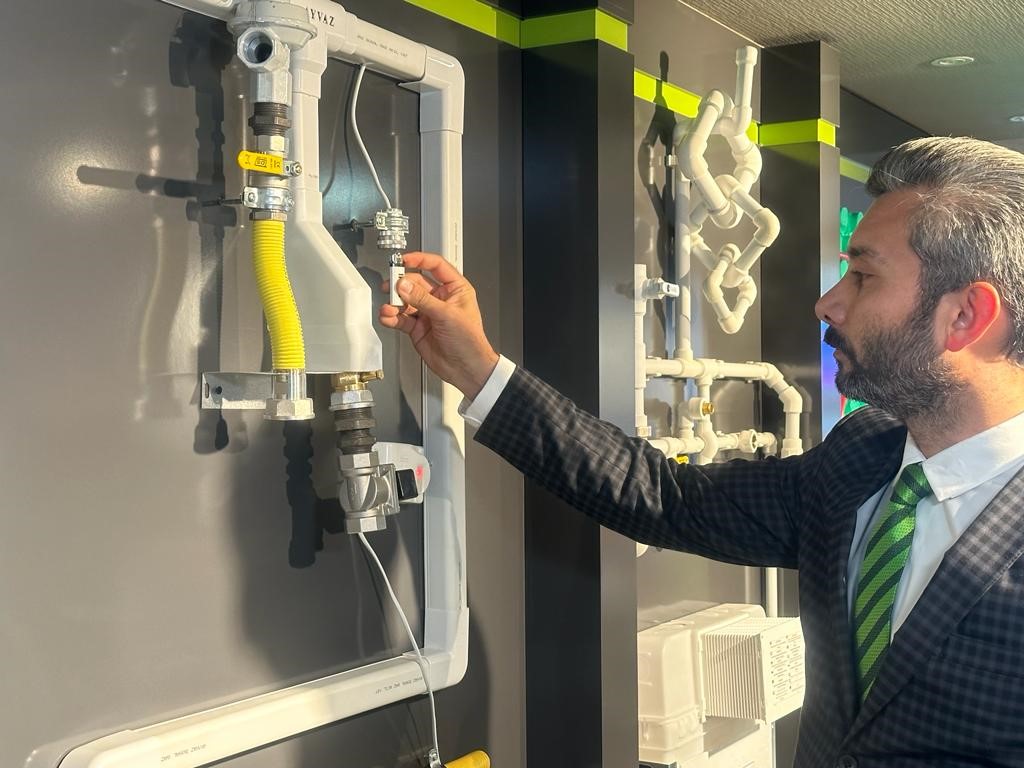 Doğalgaz firması sahibi M&uuml;rsel Kam&ccedil;ı: &ldquo;Hayati &ouml;nem taşıyan bu tesisatların korsan bir şekilde &ccedil;alışan kişilere yaptırılmaması gerekiyor&rdquo;
