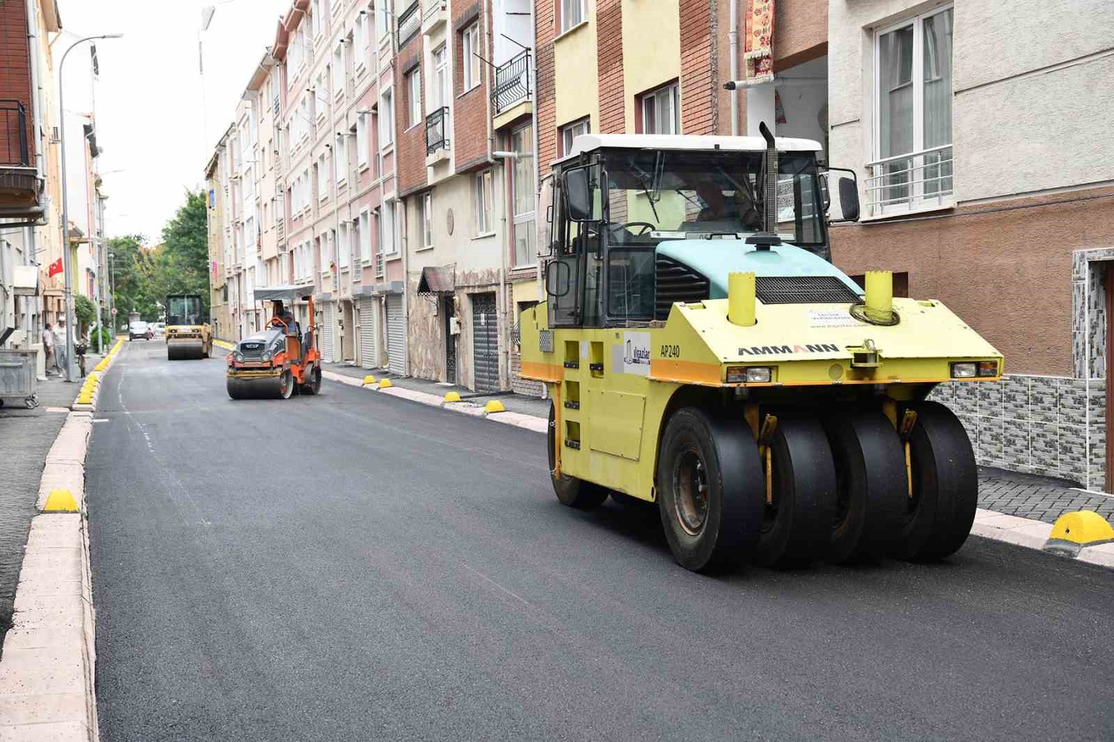 Tepebaşı’nda üstyapı çalışmaları sürüyor