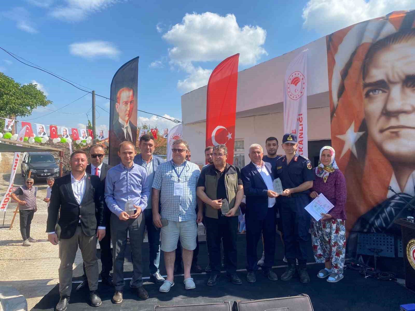 Ayvacık&rsquo;ta Antep Fıstığı Şenliği d&uuml;zenlendi
