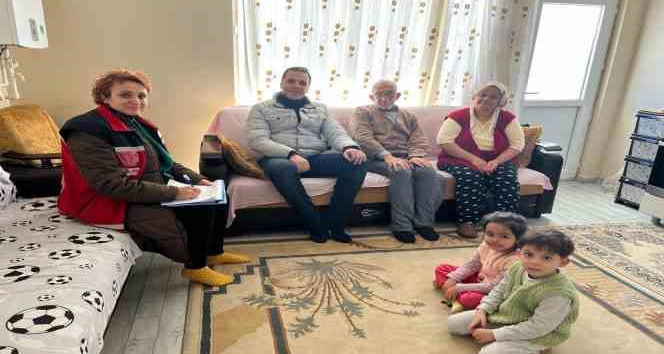 Bitlis’ten depremzedelere tam destek