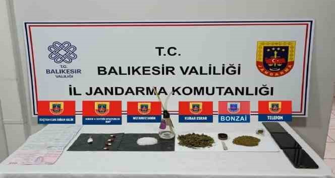 Gönen’de uyuşturucu operasyonunda 4 kişi yakalandı