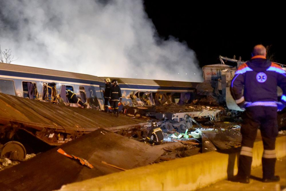Yunanistan'da iki tren çarpıştı: 36 ölü, 85 yaralı