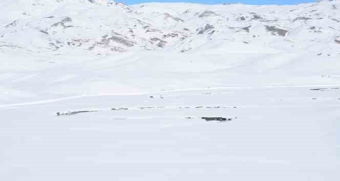 Buz tutan menderesler çözülmeye başladı