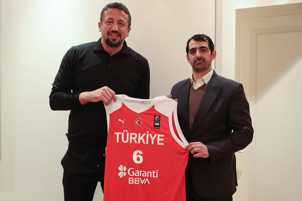 İran Basketbol Federasyonu Başkanı Daveri’den, TBF Başkanı Türkoğlu’na ziyaret