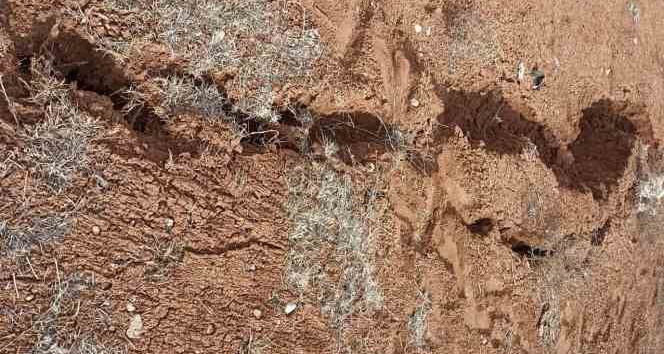 Kahramanmaraş’ta deprem devasa göçük oluşturdu