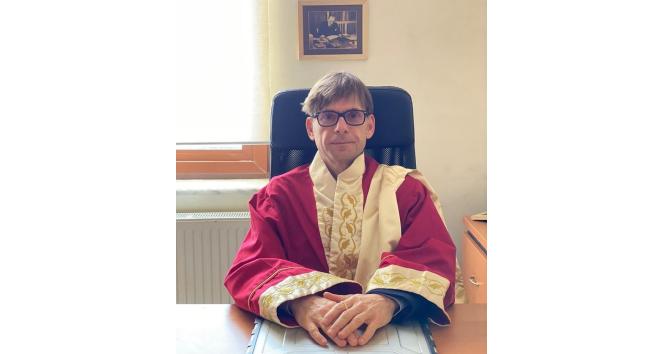 NEVÜ’de profesör ataması yapıldı