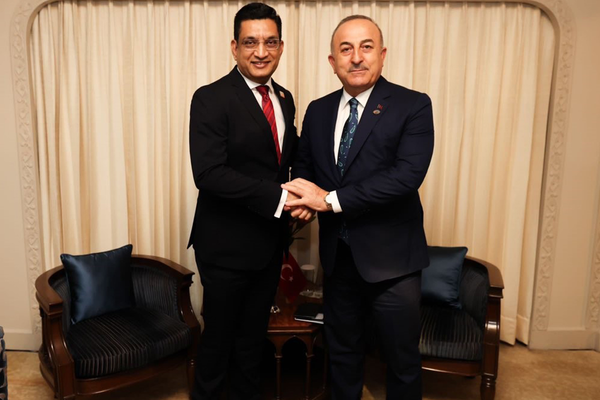 Bakan Çavuşoğlu, Sri Lankalı, Brezilyalı ve Hırvat mevkidaşları ile görüştü