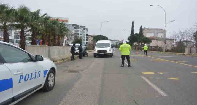 Emniyetten şehrin giriş ve çıkışlarında şok denetim