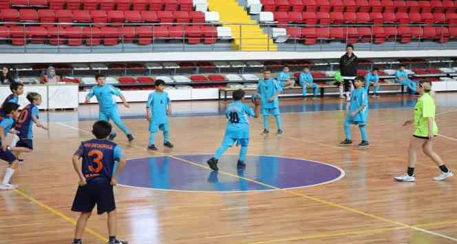 Karaman’da okul sporları yeniden başlıyor